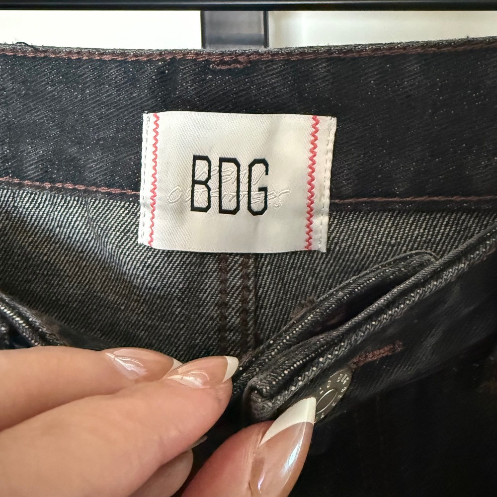 BDG Urban Outfitters A-Line Cutoff Denim Short Black Frayed Hem Size 26 - Picture 5 of 9